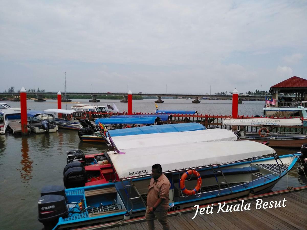 Desa Besut Inn Kampung Kuala Besut Exteriör bild