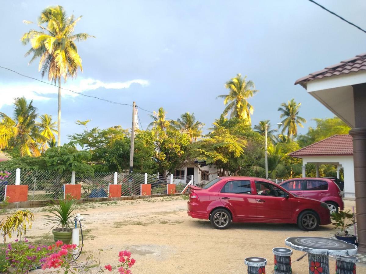 Desa Besut Inn Kampung Kuala Besut Exteriör bild